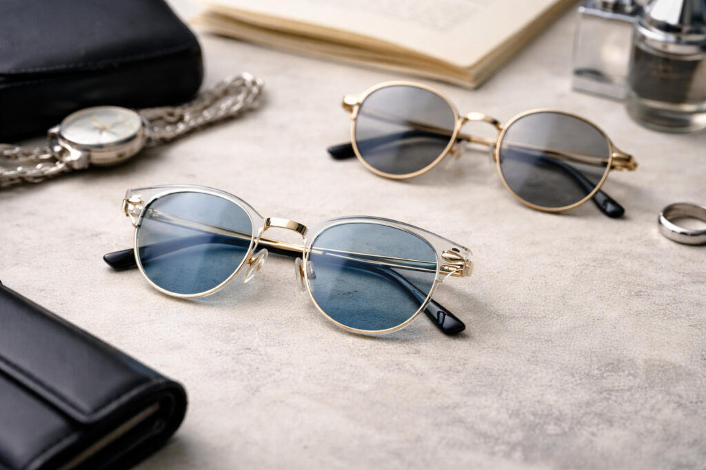 松村北斗っぽい雰囲気を作るサングラス( 薄色レンズと細身フレームで知的な印象を作るサングラス)